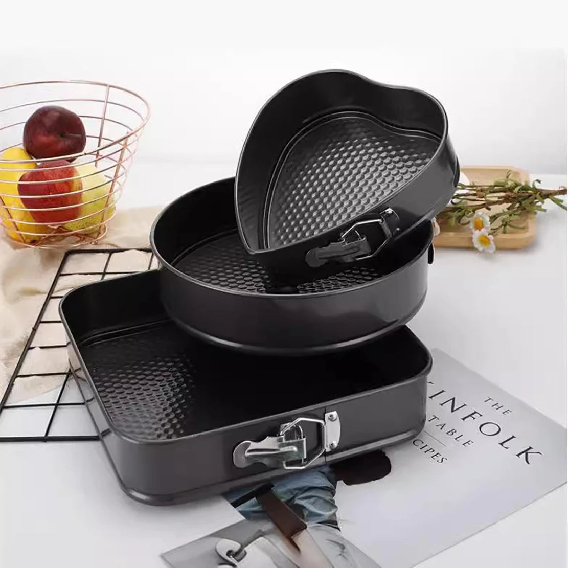 Plato de repostería con resorte, juego de 3 piezas: plato para pastel de forma corazón, redonda o cuadrada, antiapagado y antiadherente, con base desmontable de acero al carbono