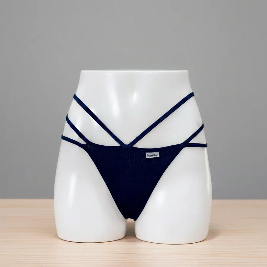 Panty Sexy de Hilos Cruzados para Dama – Diseño Moderno y Ajustable