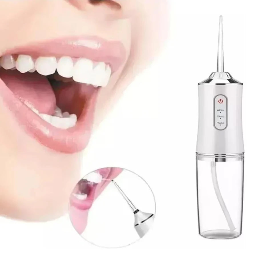 Este enjuague bucal eléctrico recargable tiene 5 boquillas y una puerta usb. El diseño de varias boquillas elimina eficazmente las placas y el mal aliento. Para todos los usuarios, este dispositivo de hilo dental es un