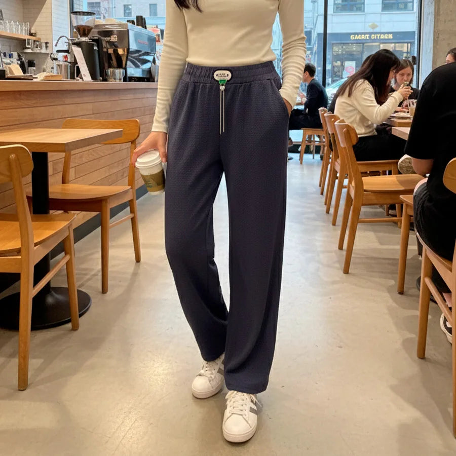Jogger Premium de Pierna Ancha: El Equilibrio Perfecto entre Confort y Estilo