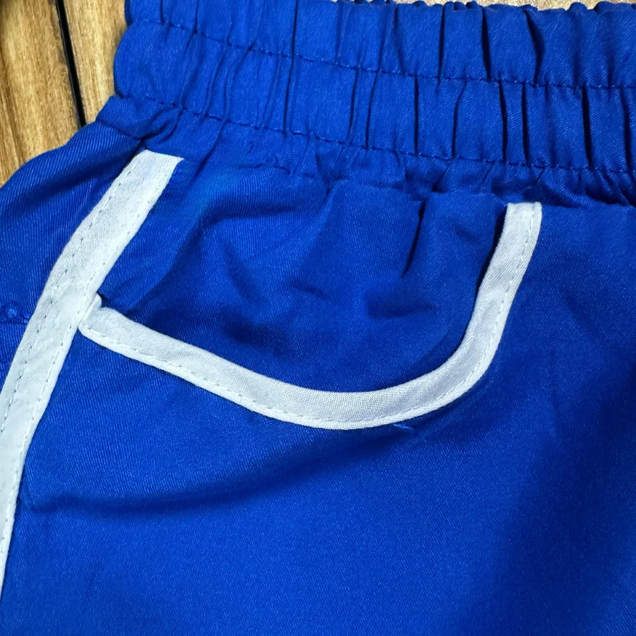 Short Deportivo "Active Flow": Comodidad Elástica y Estilo Retro para tu Día a Día