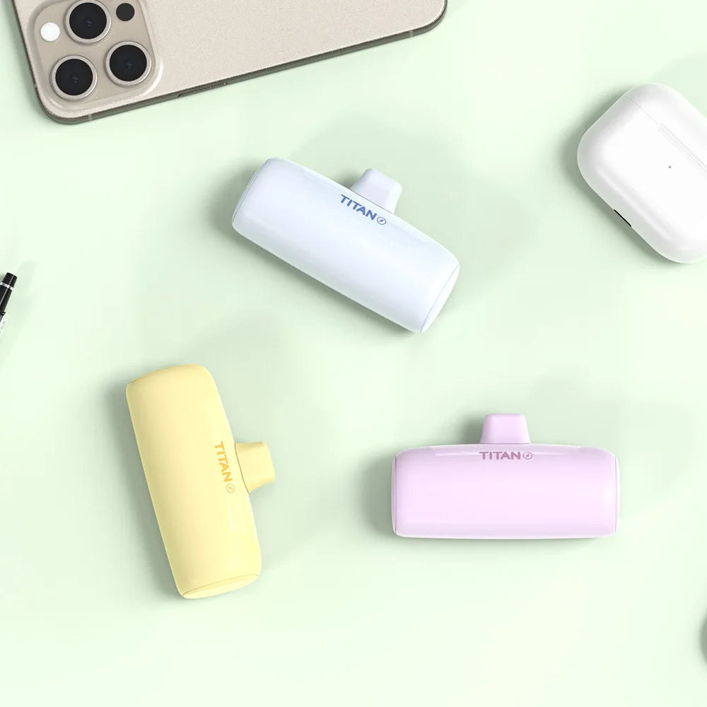 [Envío el mismo día en Corea/Certificación KC] Titan Power Bank 20W Carga Rápida 5000 Mini Base Integrada Power Bank Ultra Pequeño Compatible con iPhone Galaxy Tipo-C 8-Pin