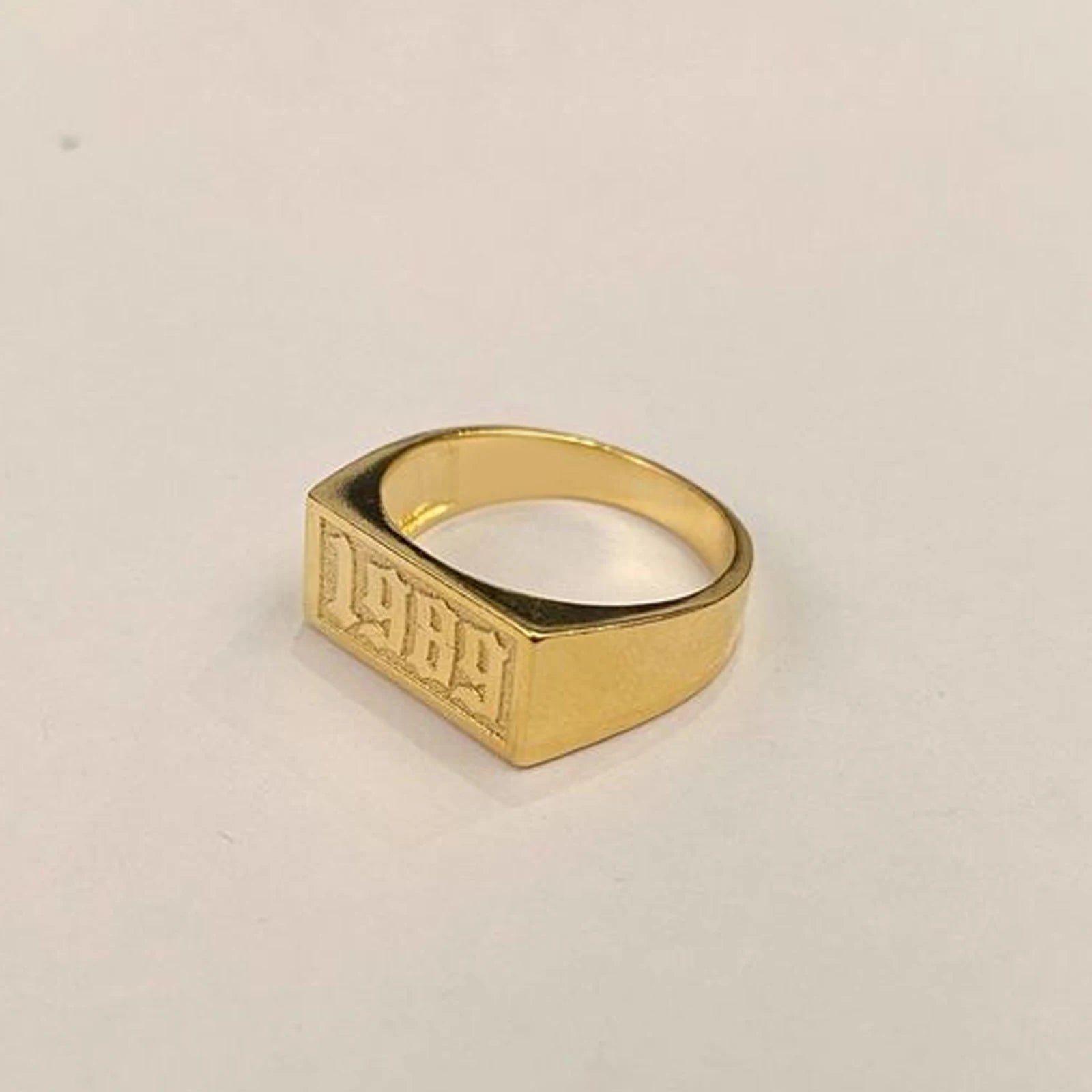 Anillo de bodas 3D personalizado para parejas Personalizar Anillo 3D de acero inoxidable chapado en oro de 18 quilates Regalos personalizados para el día del padre de cumpleaños
