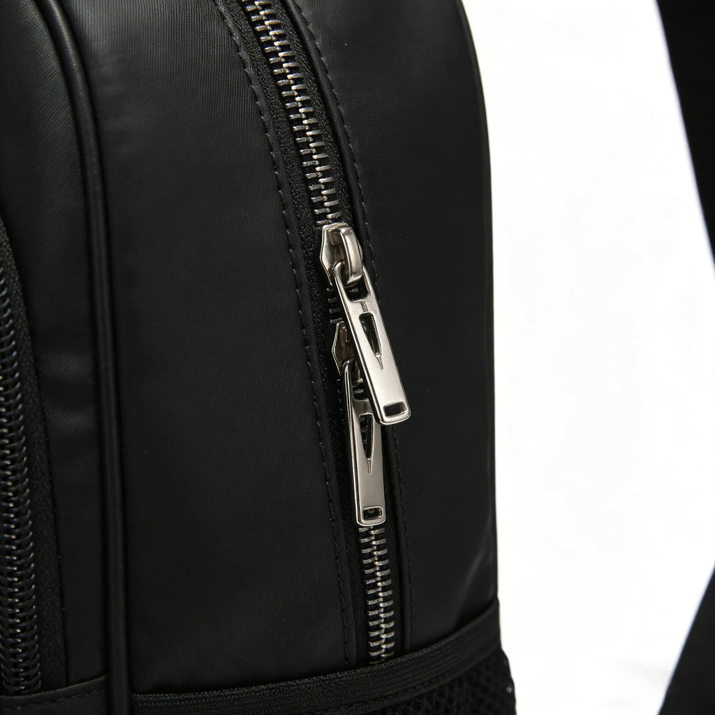 Mochila Hombre Elegante y Funcional: Seguridad Antirrobo, Protección Impermeable, Puerto USB Integrado | Diseño Espacioso para Laptop, Perfecta para Viajes y Actividad Deportiva