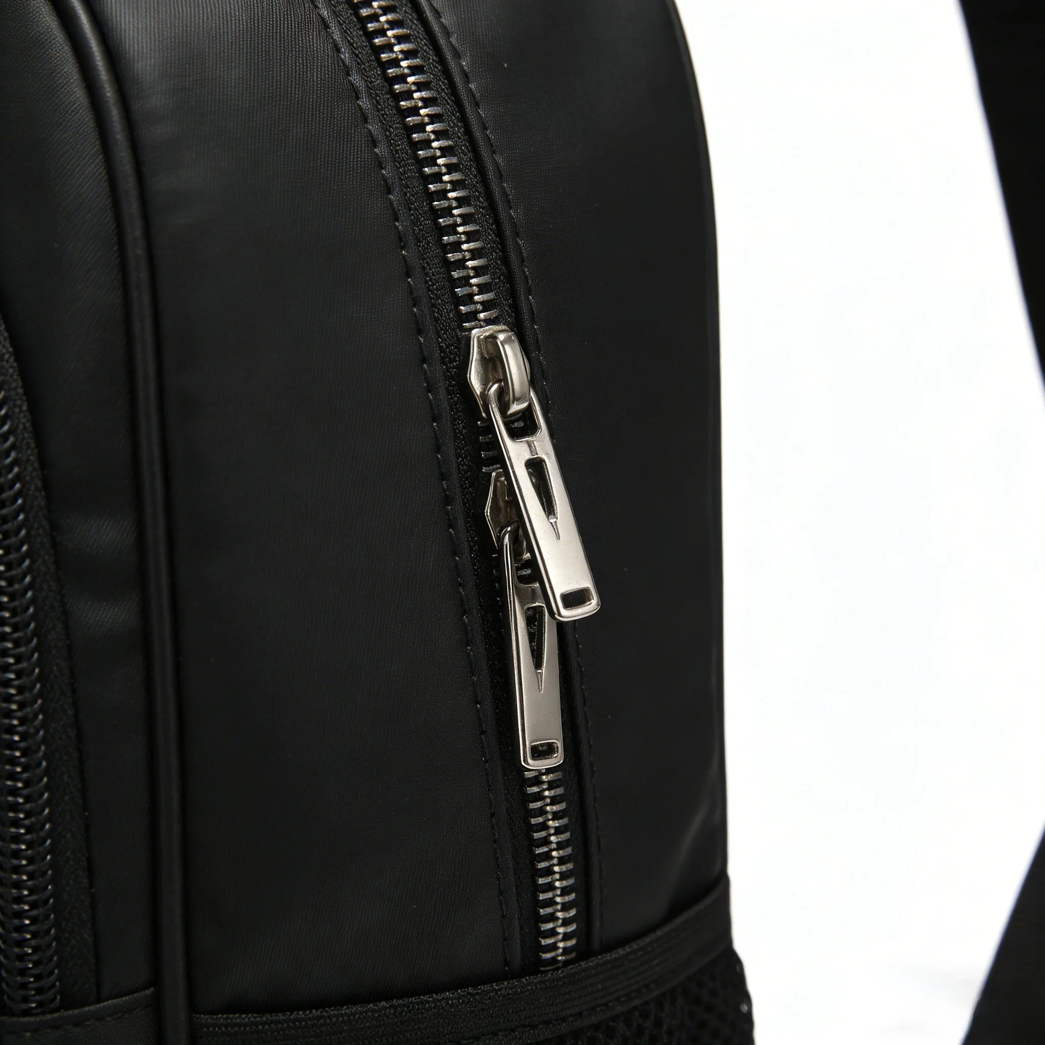 Mochila Hombre Elegante y Funcional: Seguridad Antirrobo, Protección Impermeable, Puerto USB Integrado | Diseño Espacioso para Laptop, Perfecta para Viajes y Actividad Deportiva