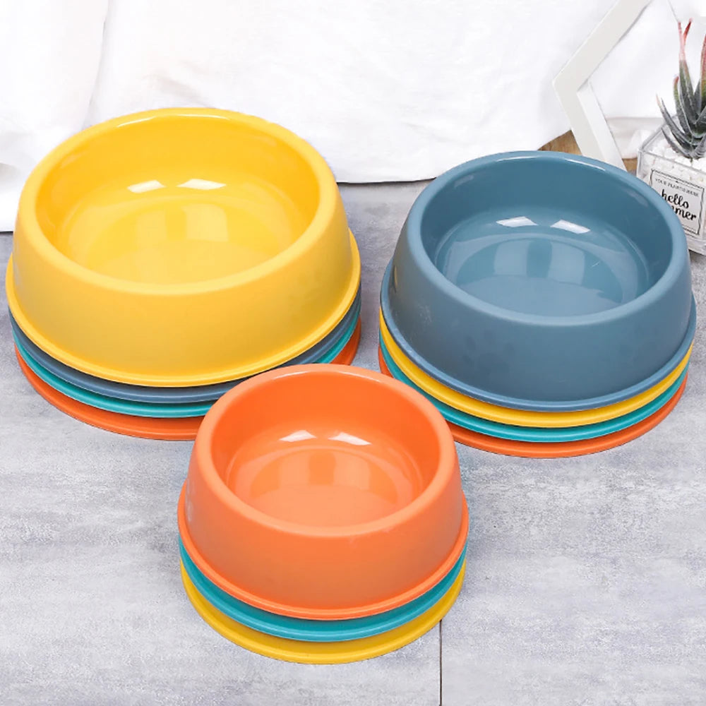 Cuencos de plástico ligero para mascotas, cuencos de Color sólido de alta calidad para perros y gatos pequeños, herramientas de agua de alimentación para mascotas