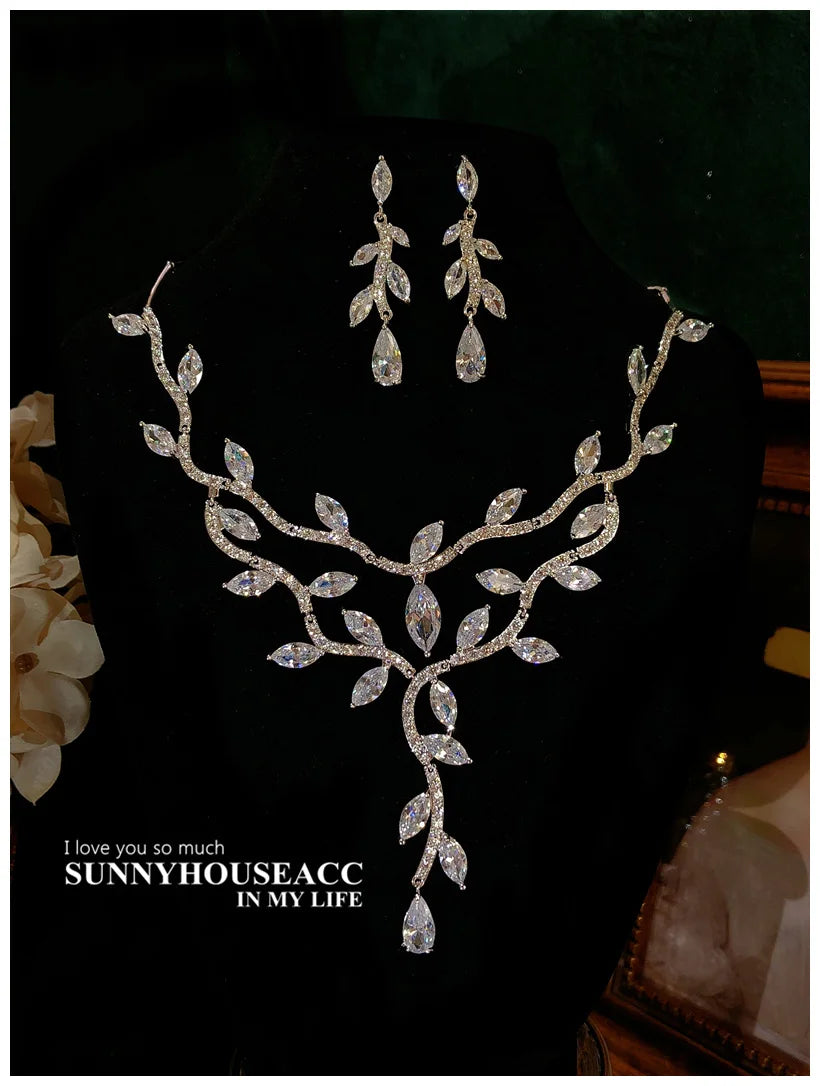 Conjuntos de joyería fina para mujer, collar de plata de ley S925, pendientes de diseño Floral de alta calidad, conjunto de accesorios brillantes para fiesta y boda