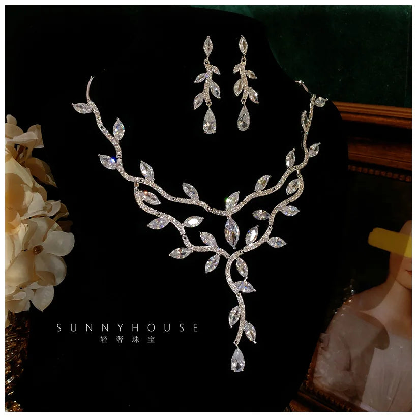 Conjuntos de joyería fina para mujer, collar de plata de ley S925, pendientes de diseño Floral de alta calidad, conjunto de accesorios brillantes para fiesta y boda