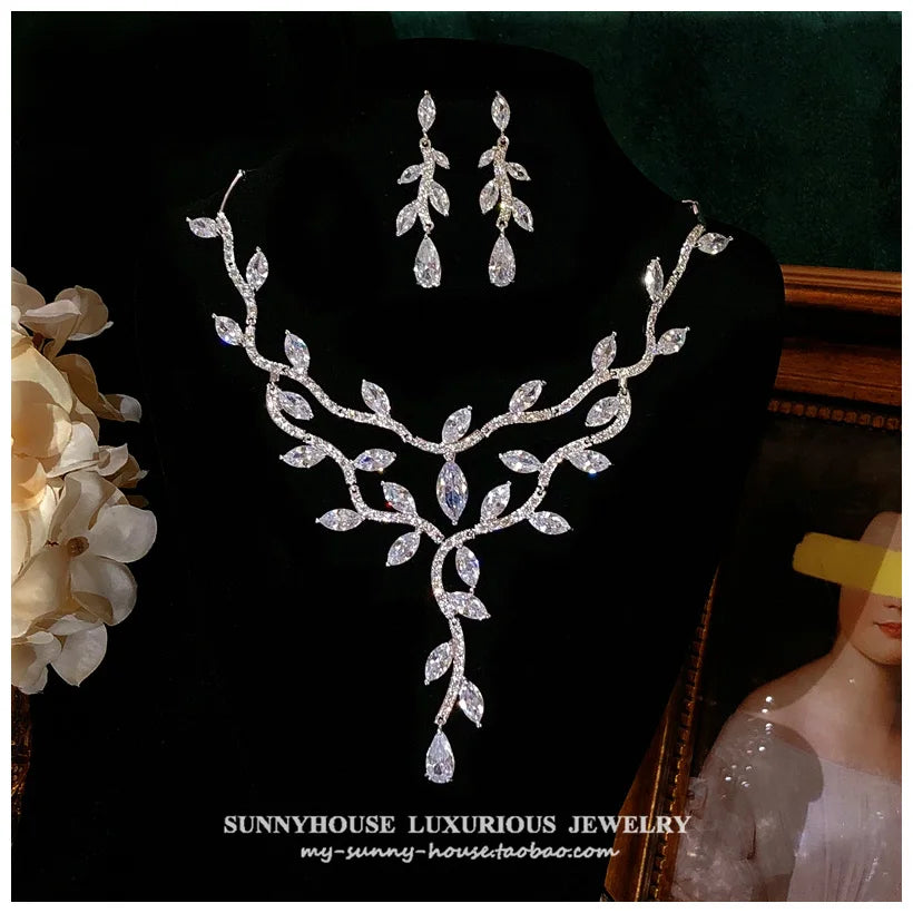 Conjuntos de joyería fina para mujer, collar de plata de ley S925, pendientes de diseño Floral de alta calidad, conjunto de accesorios brillantes para fiesta y boda