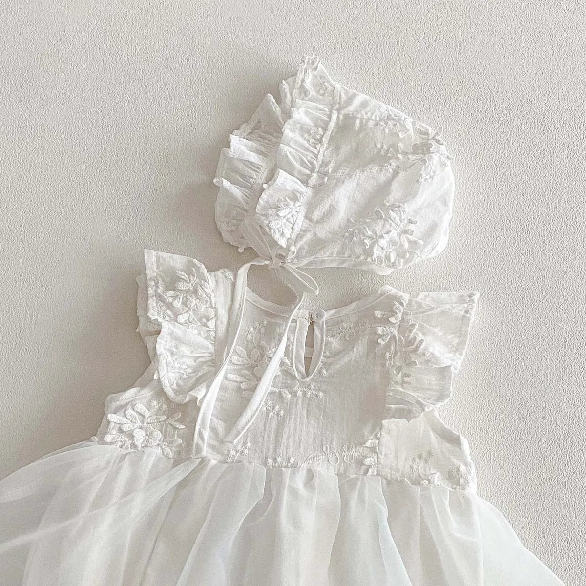 Conjunto de Ropa para Bebé Niña de 0 a 2 Años, 2026, Body Blanco con Estampado Floral Tridimensional y Gorro, 2 Piezas