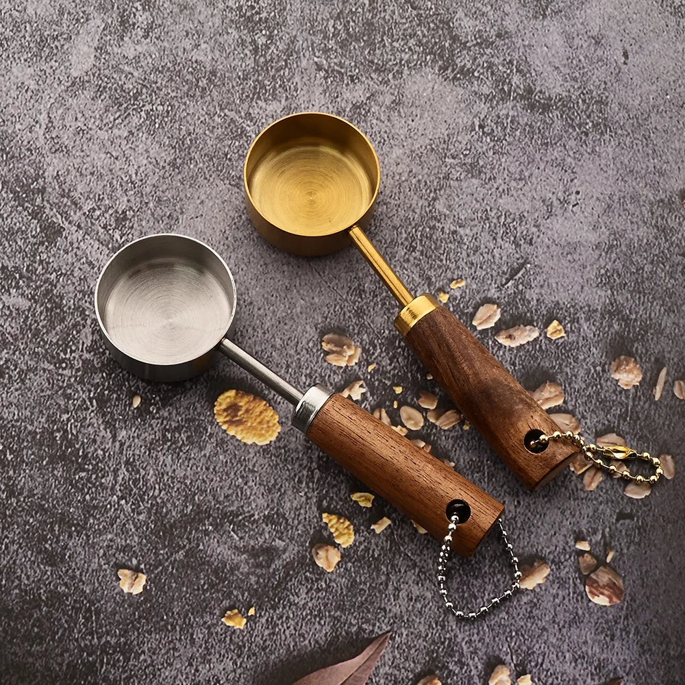 Mango de madera dorado, tazas medidoras de acero inoxidable, cucharas, herramientas para hornear, juego de cucharas medidoras de café, accesorios de báscula para barman
