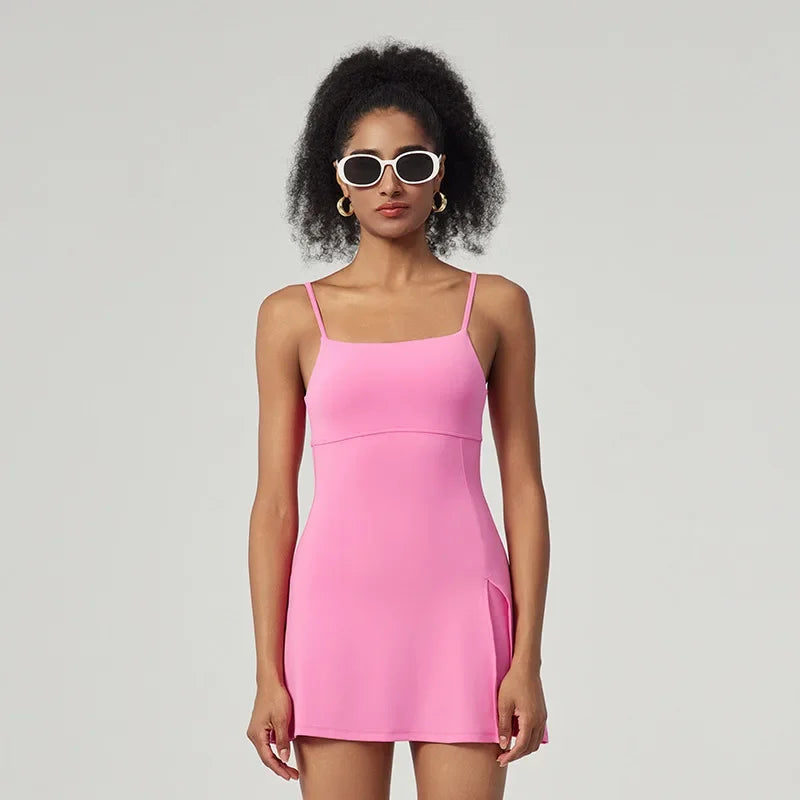 Vestido de tenis moderno SharpStar para mujer con pantalones cortos, vestido deportivo para bádminton y golf con almohadillas en el pecho, conjunto deportivo ajustado con abertura, vestido deportivo.