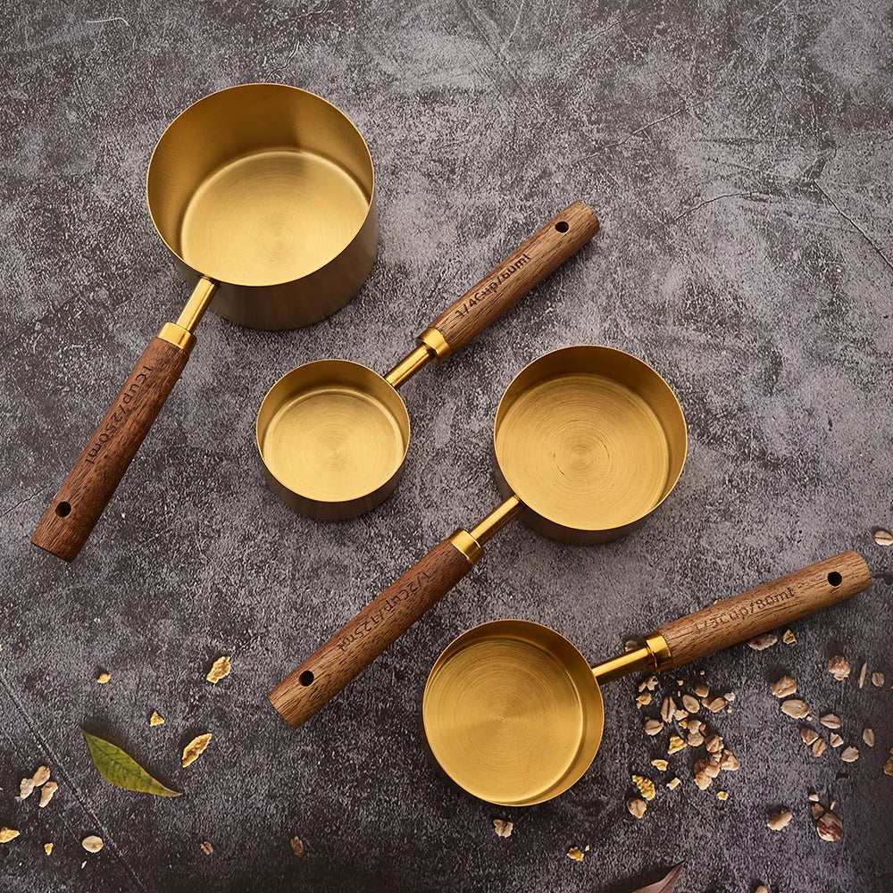 Mango de madera dorado, tazas medidoras de acero inoxidable, cucharas, herramientas para hornear, juego de cucharas medidoras de café, accesorios de báscula para barman