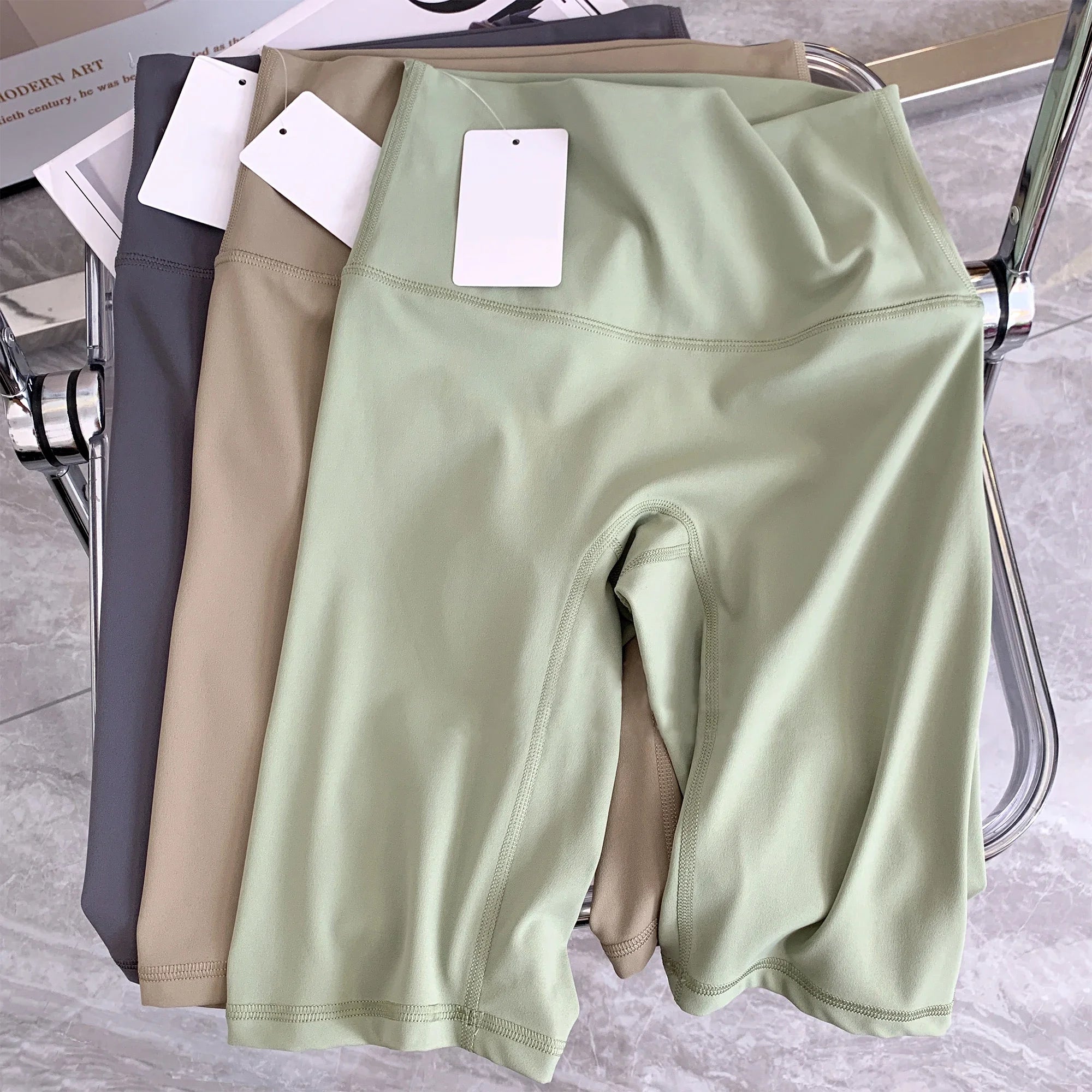 Pantalones cortos de Yoga de verano, mallas elásticas transpirables, mallas deportivas de secado rápido, Fitness, Yoga, ciclismo, pantalones cortos atléticos para gimnasio