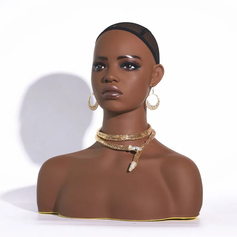 Cabeza de maniquí femenina realista con hombros, labio más completo, pestañas, agujeros para las orejas, cabeza de maniquí de maquillaje africano, busto, soporte para cabeza de peluca