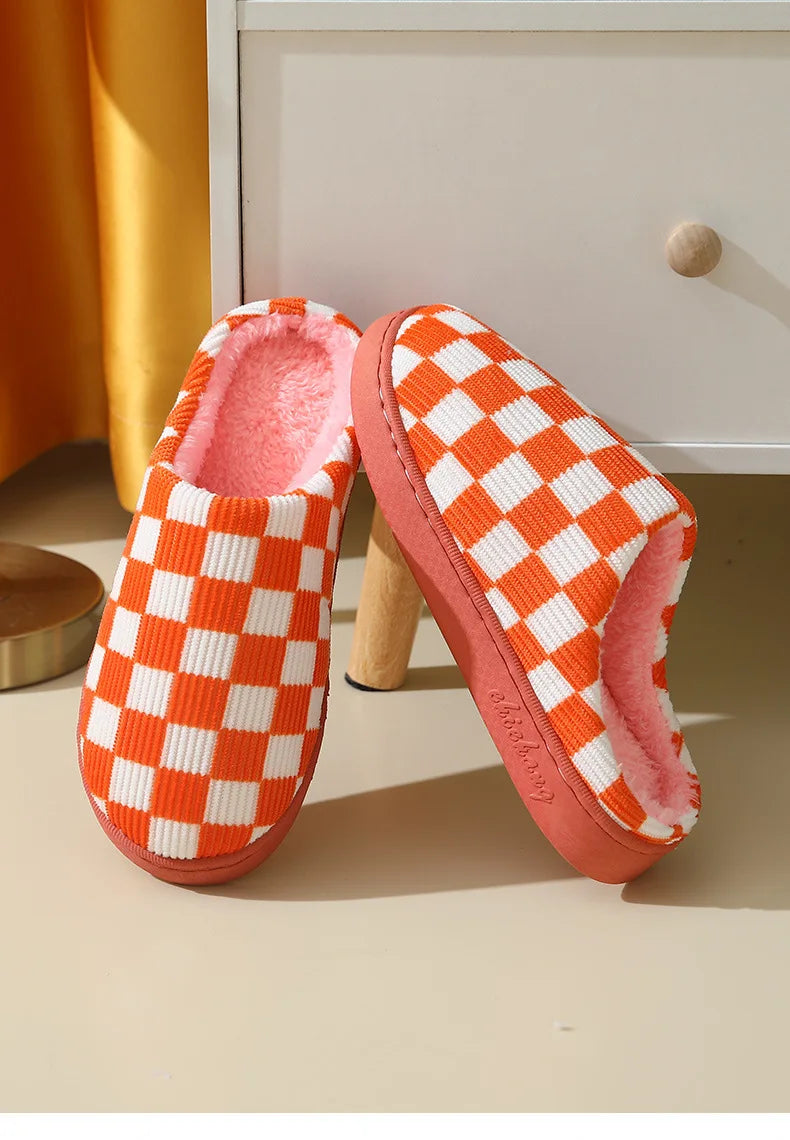 Zapatilla a cuadros para mujer, invierno cálido, hogar, dibujos animados Kawaii, Contton de felpa, interior, divertido, lindo, peludo, zapatos de suelo para casa, tablero de ajedrez femenino