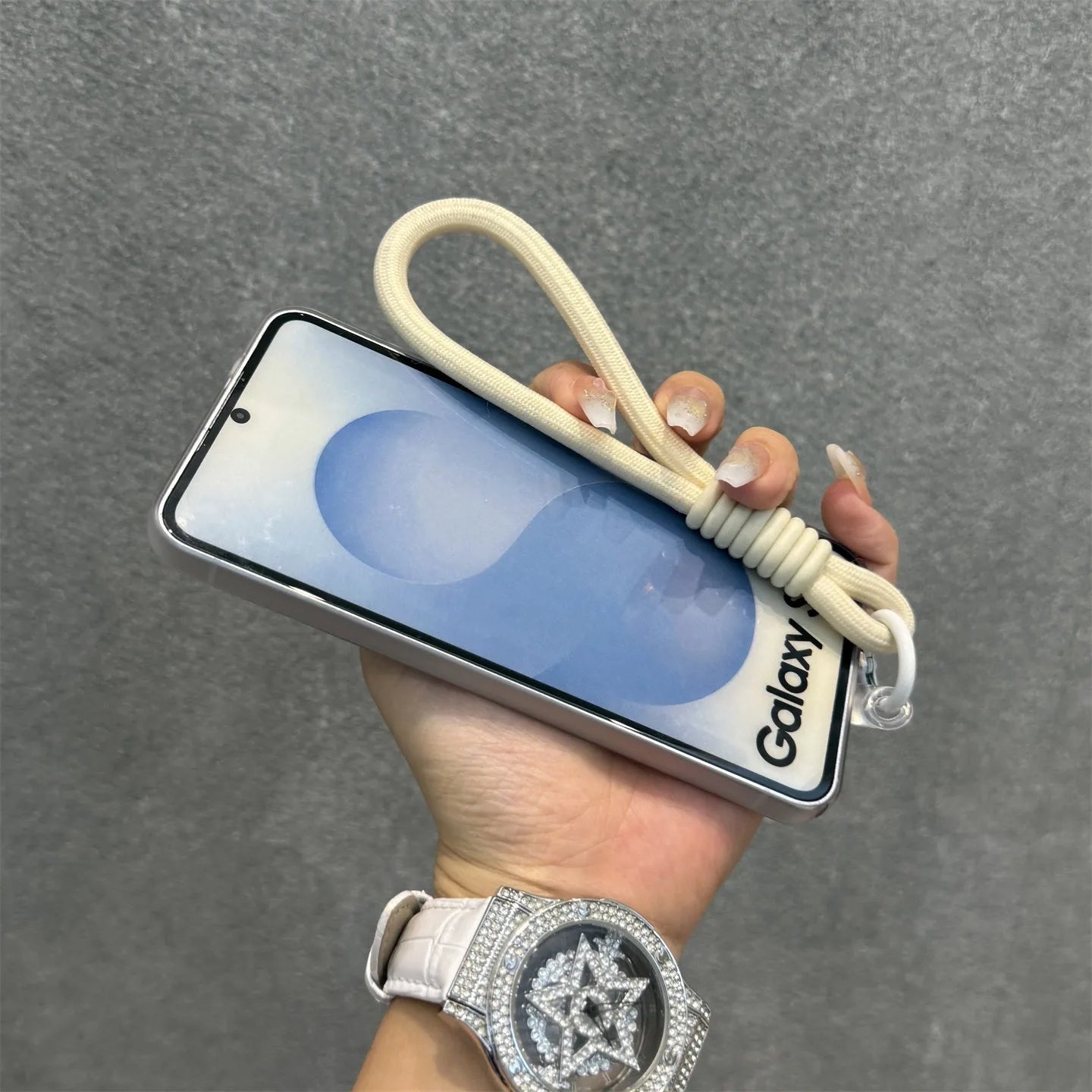 Funda Magnética Mate con Correa para Muñeca para Samsung Galaxy S25 S26 Ultra S22 S23 S24 Plus S21 FE A55 A56 A16 A17, Carcasa Rígida