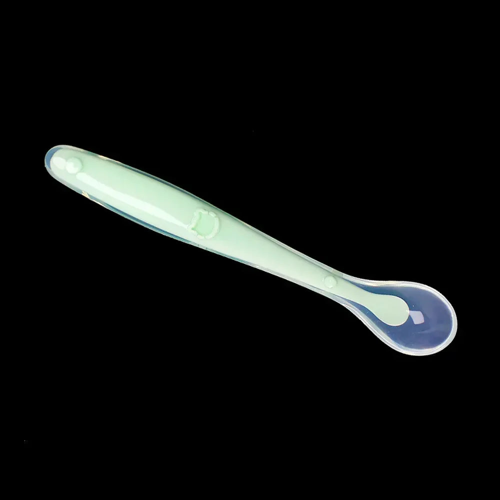 Cuchara de silicona para bebés para niños, comida complementaria, cuchara suave, cucharas de entrenamiento, vajilla de alimentación para niños y niñas