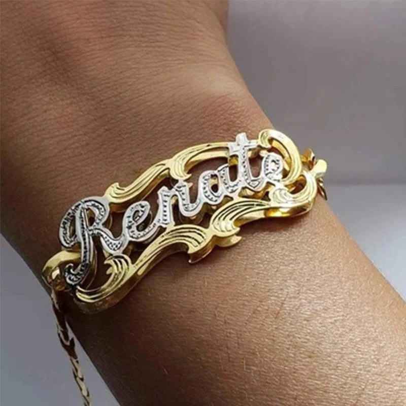 DHQH Pulsera de dos tonos con nombre personalizado, placa con nombre de soldadura con letras personalizadas, joyería de acero inoxidable, regalo de cumpleaños para amigos
