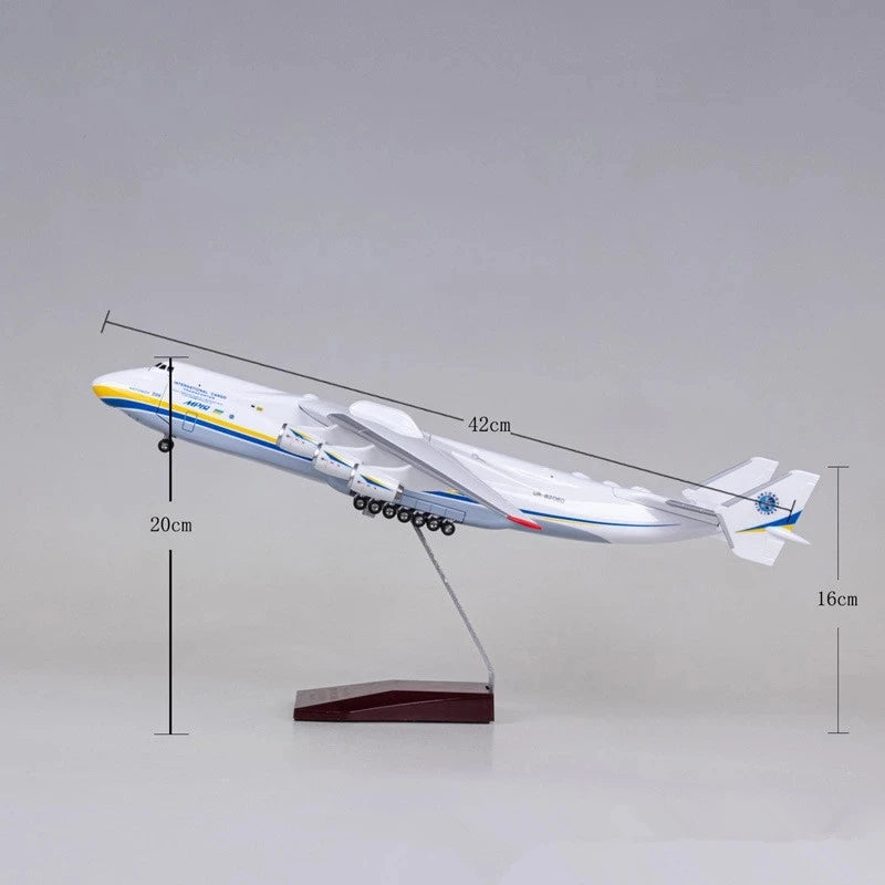 Antonov AN-225 Avión de transporte escala 1/200 42cm modelo de avión de simulación adorno de recuerdo juguete colección de exhibición ornamento