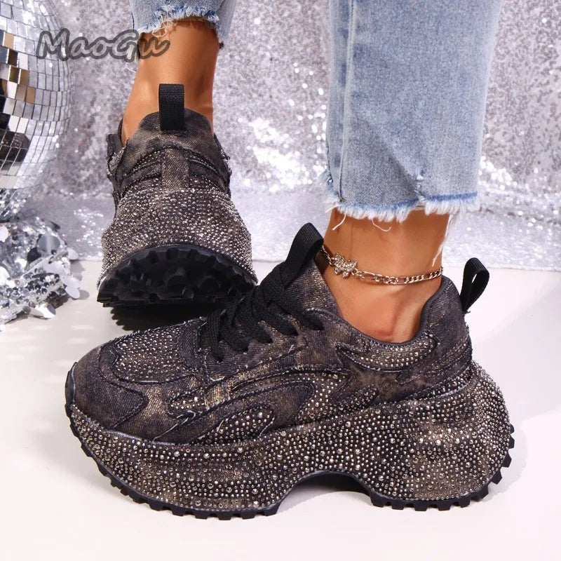 Zapatillas gruesas con diamantes de imitación para mujer, zapatos informales con cordones y suela gruesa, zapatos vulcanizados con plataforma vaquera de lujo para mujer 35-42