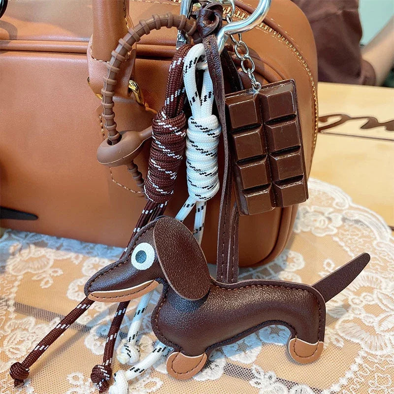 Colgante de bolso de cuerda trenzada para bolsos de mujer, llavero de alta calidad, colgante estilo perro salchicha, accesorios adecuados para bolso
