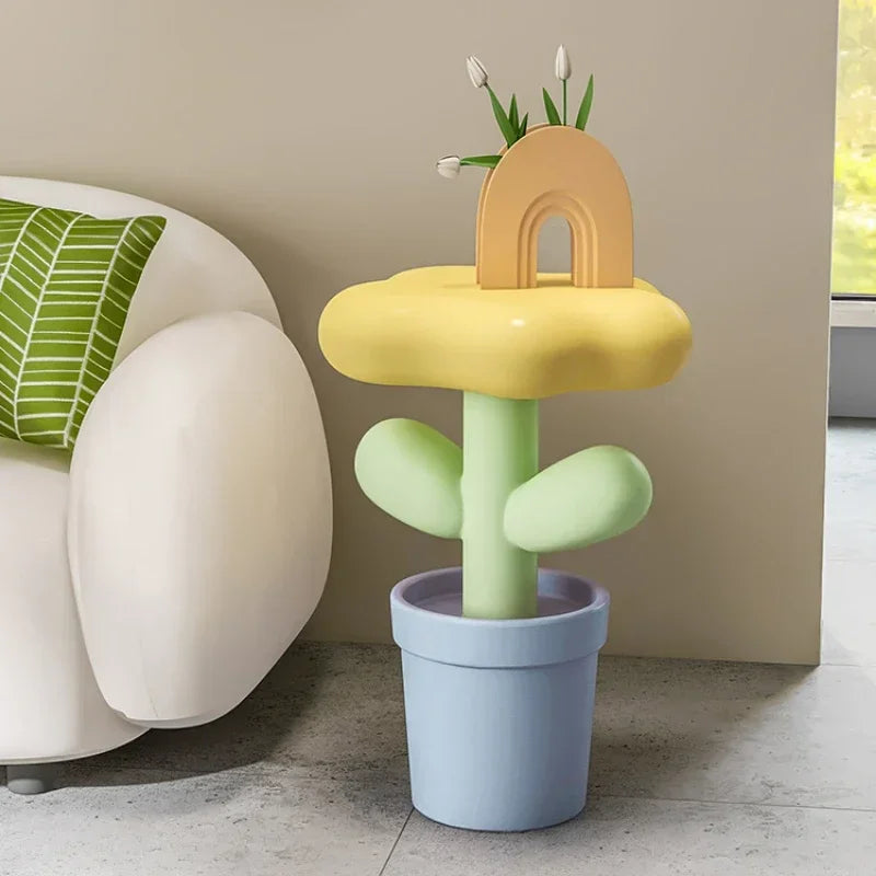 Mesa Auxiliar de Resina con Forma de Tulipán - Macetero Creativo, Decoración Original para Sala de Estar y Dormitorio
