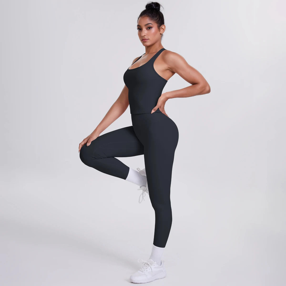 Hamidou - Conjunto de yoga de 2 piezas para mujer: leggings de fitness de secado rápido con efecto push-up y top deportivo con espalda en I de color liso.