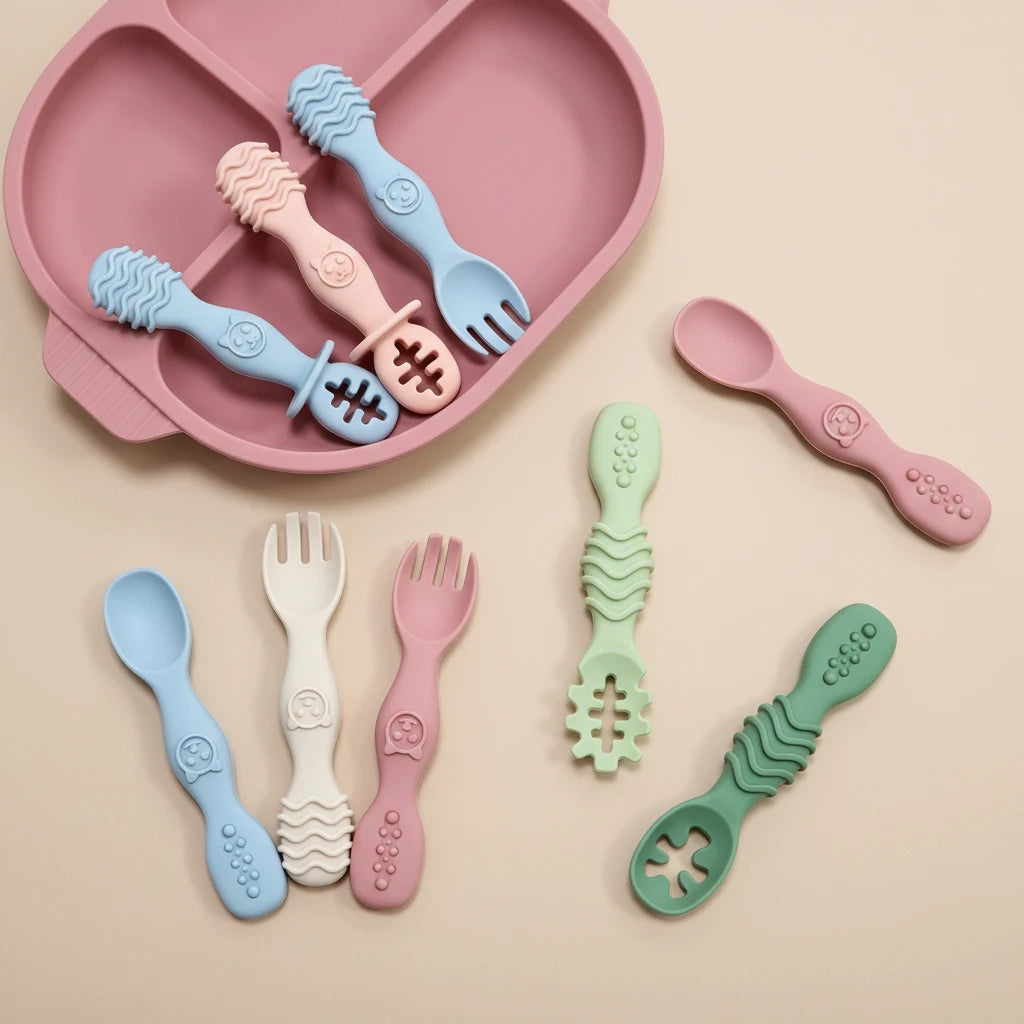 Juego de cucharas de silicona para bebé, 2 uds., diseño minimalista y elegante, accesorio para alimentar al bebé, lavable en lavavajillas, regalo ideal para bebé