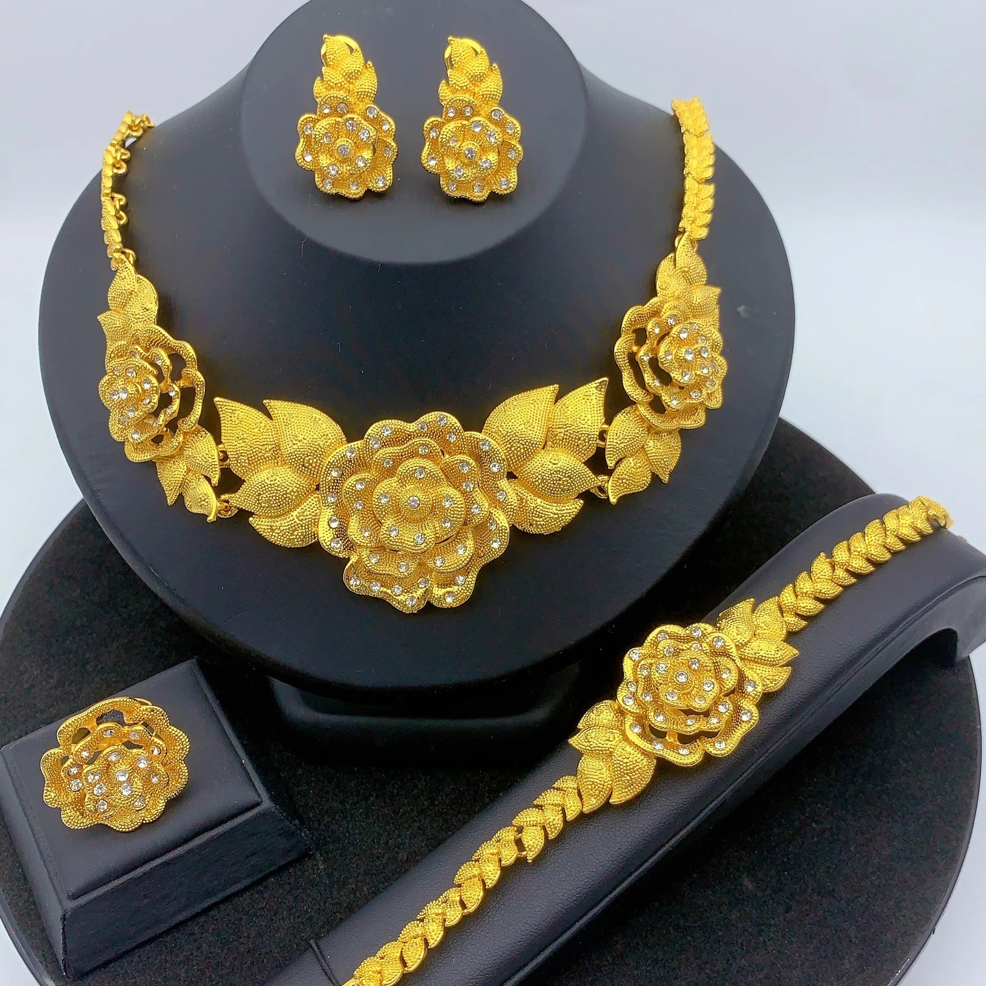 Juego de joyería nupcial de lujo en oro 24k Au999 para novias africanas y mujeres saudíes, collar, pulsera, aretes y anillo, 4 piezas, regalo.