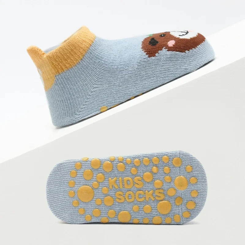 6 pares de calcetines antideslizantes para niños y niñas con lindos estampados de animales de dibujos animados, calcetines cómodos y transpirables para bebés.
