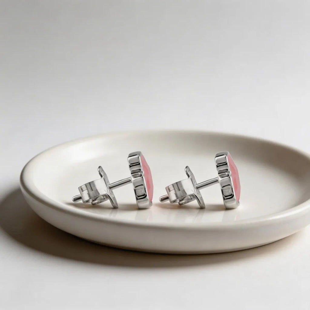 Colección de Pendientes Modernos en Oro y Plata con Detalles de Esmalte y Cristal |   Joyería Minimalista