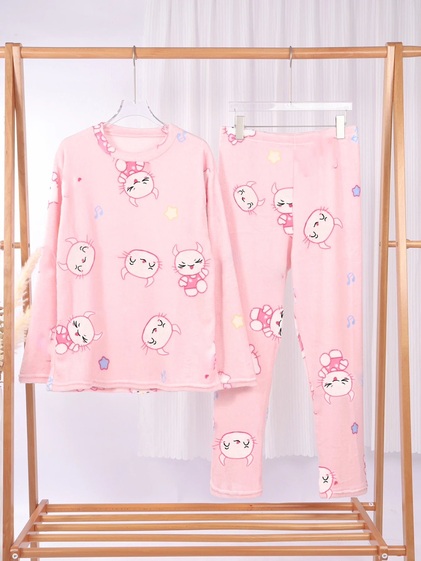 Conjunto de Pijama de Franela para Mujer – Suave y Cálido, Ideal para el Invierno, Pijama Largo de Manga Larga y Pantalón Cómodo