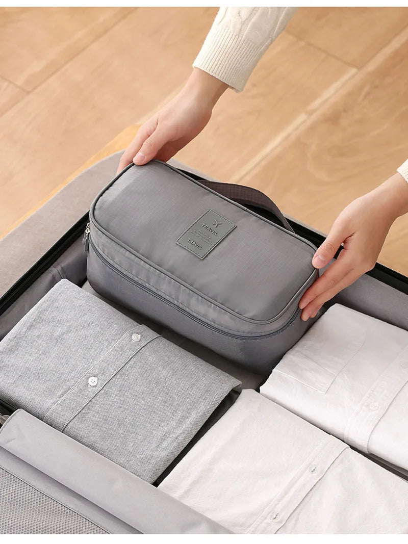 SNUGUG Bolsa de almacenamiento de ropa interior portátil, organizador ligero a prueba de polvo, contenedor de viaje multifuncional, bolsa de almacenamiento de sujetador