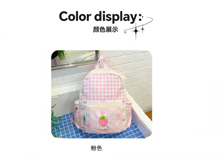 Mochila escolar ligera de nailon a cuadros para niña, bonita mochila impermeable con bordado de fresa Kawaii para ir al trabajo