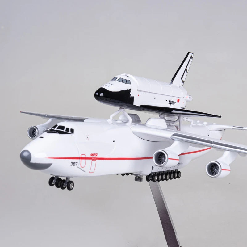 Antonov AN-225 Avión de transporte escala 1/200 42cm modelo de avión de simulación adorno de recuerdo juguete colección de exhibición ornamento