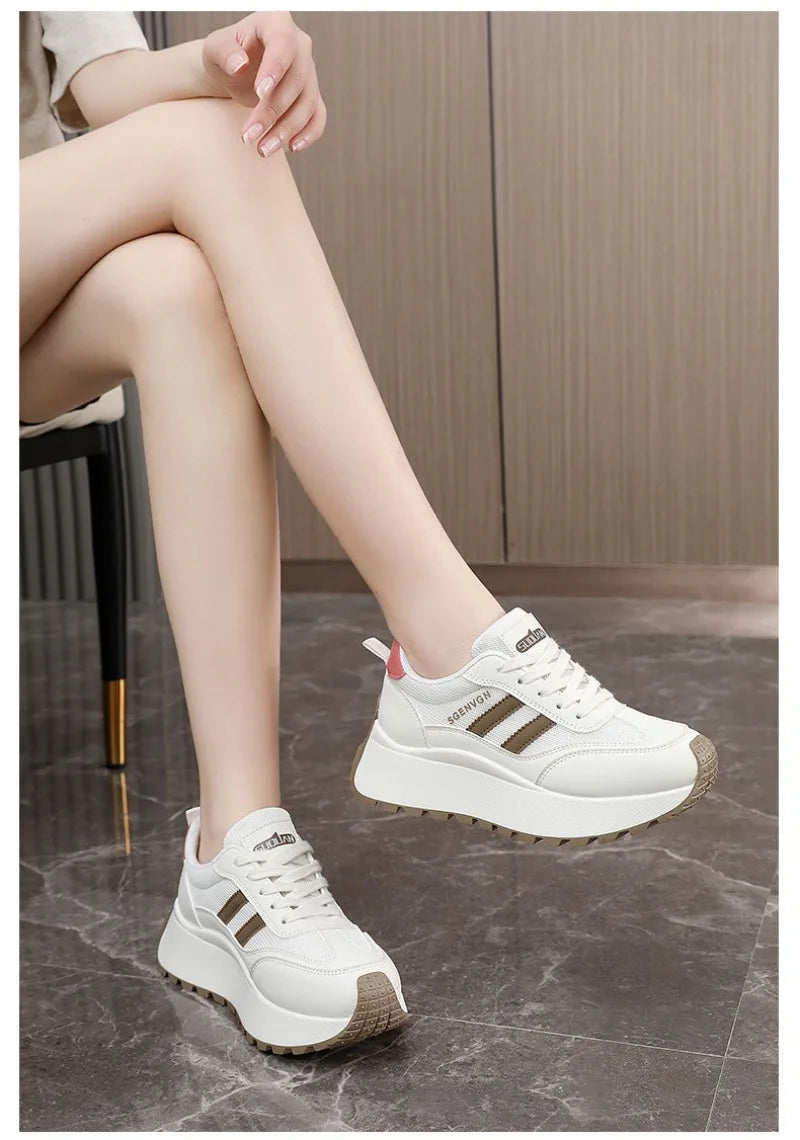 Zapatillas de deporte para mujer, calzado informal transpirable de malla, zapatos de tenis a la moda, zapatos de plataforma con aumento de altura para mujer, zapatos deportivos nuevos 2025