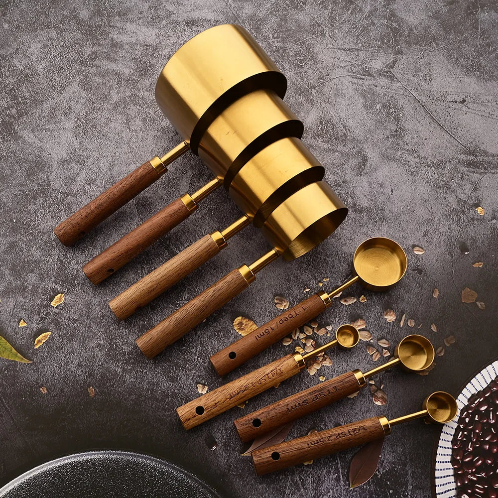 Mango de madera dorado, tazas medidoras de acero inoxidable, cucharas, herramientas para hornear, juego de cucharas medidoras de café, accesorios de báscula para barman