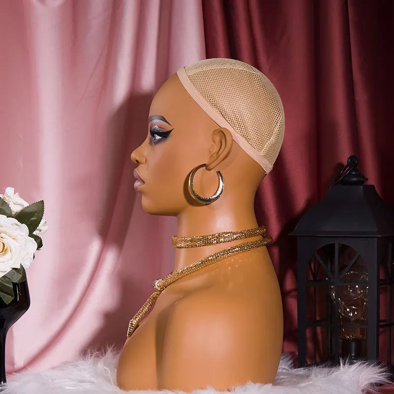 Cabeza de maniquí femenina realista con hombros, labio más completo, pestañas, agujeros para las orejas, cabeza de maniquí de maquillaje africano, busto, soporte para cabeza de peluca