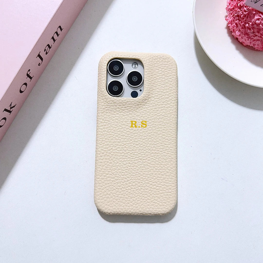 Funda rígida de cuero PU con nombre personalizado para iPhone16, 16e, 15, 14, 13, 12, 11 Pro, Funda trasera a prueba de golpes