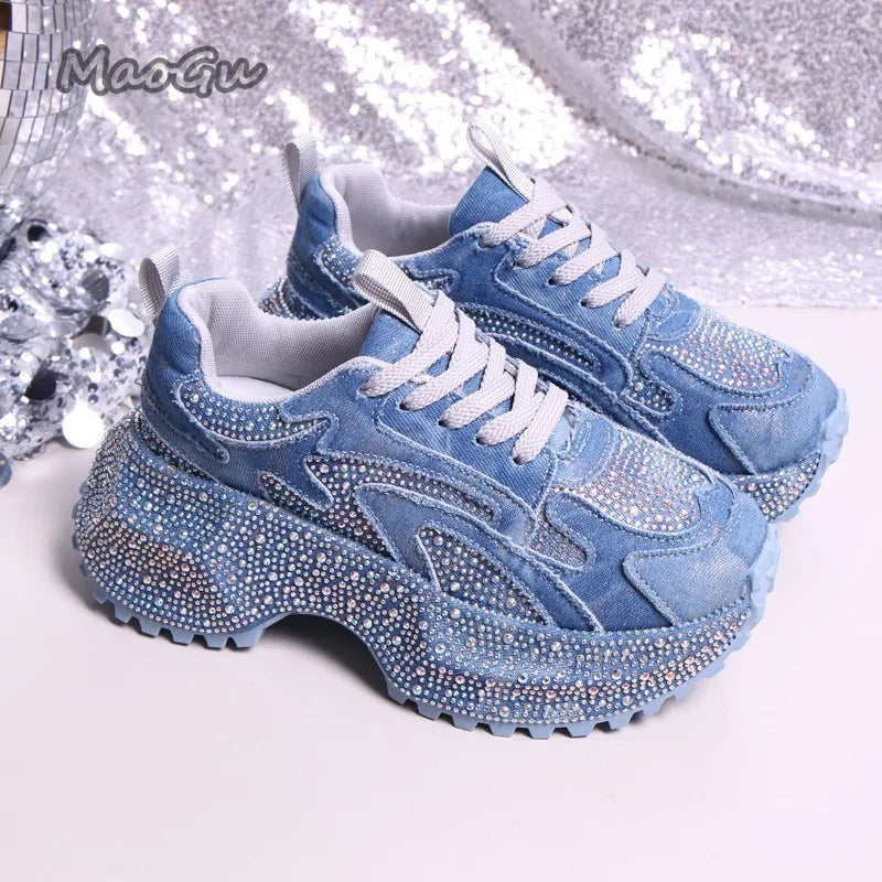 Zapatillas gruesas con diamantes de imitación para mujer, zapatos informales con cordones y suela gruesa, zapatos vulcanizados con plataforma vaquera de lujo para mujer 35-42