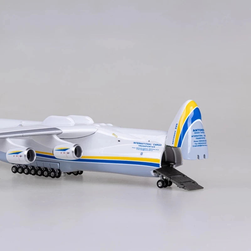 Antonov AN-225 Avión de transporte escala 1/200 42cm modelo de avión de simulación adorno de recuerdo juguete colección de exhibición ornamento