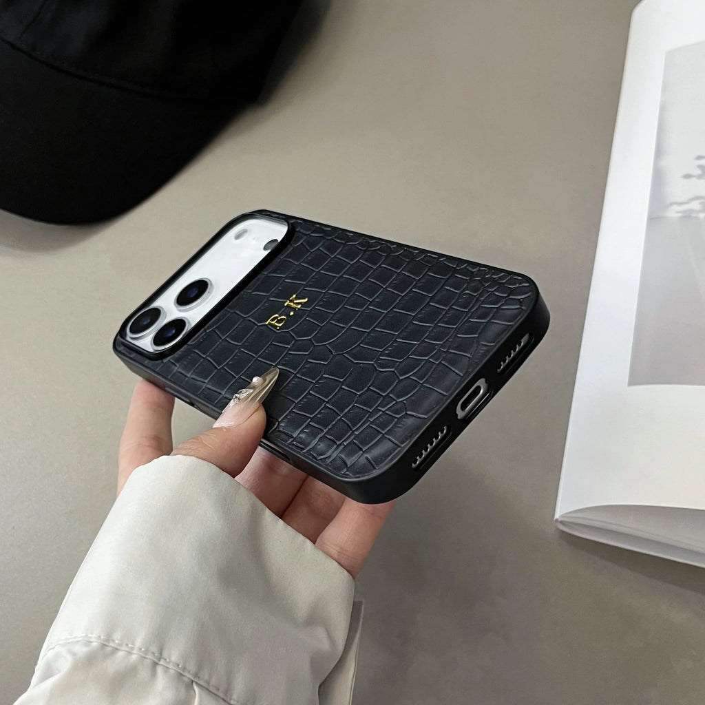 Funda de piel sintética con patrón de cocodrilo clásico con nombre personalizado de lujo para iPhone 17 16 15 14 13 12 11 Pro Max 17 estampado de lámina caliente de aire