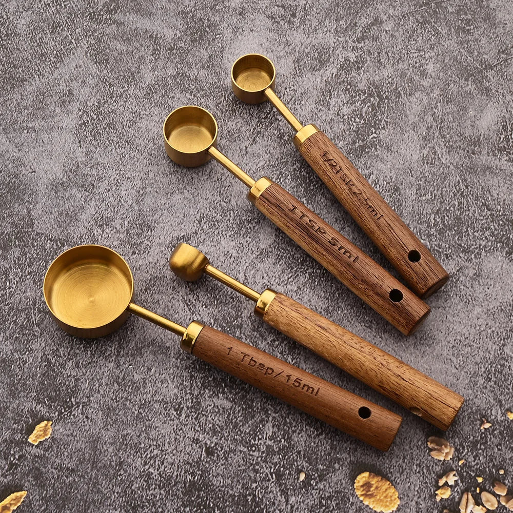 Mango de madera dorado, tazas medidoras de acero inoxidable, cucharas, herramientas para hornear, juego de cucharas medidoras de café, accesorios de báscula para barman