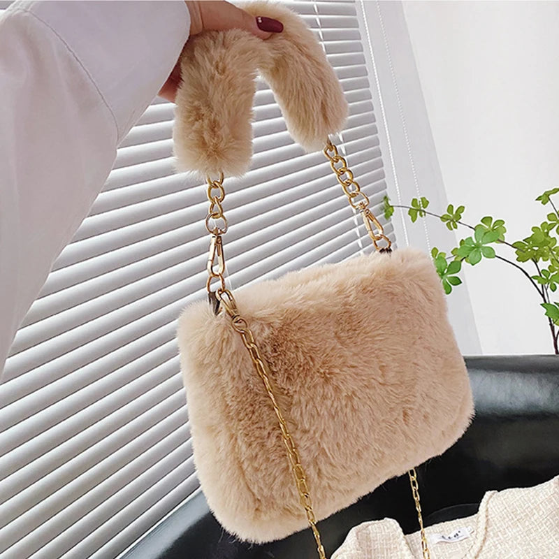 Bolso de mano de piel sintética de felpa para otoño e invierno, bandolera pequeña con cadena cuadrada, bolso de compras cálido y esponjoso a la moda