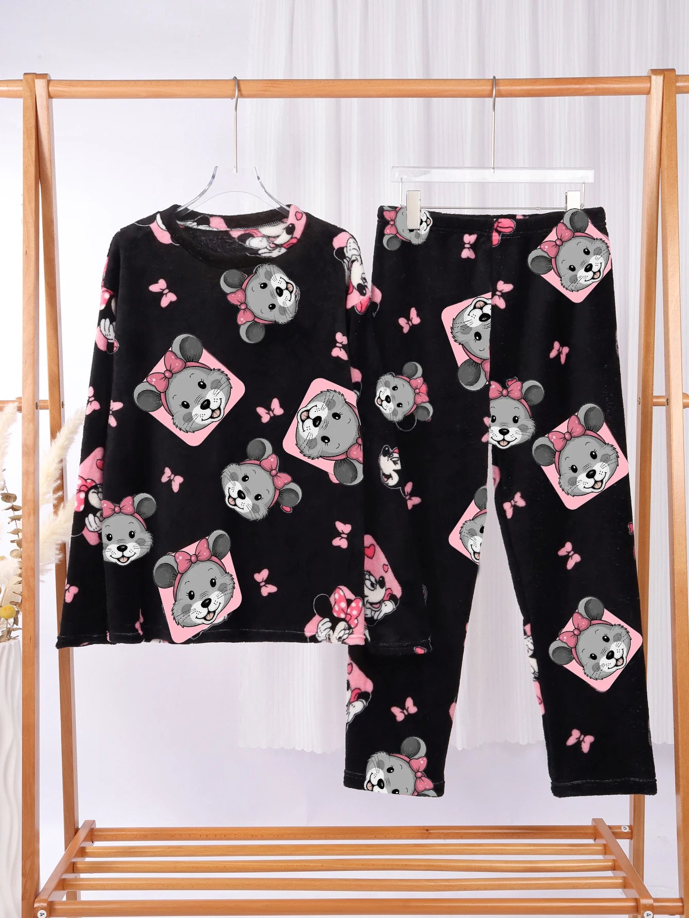 Conjunto de Pijama de Franela para Mujer – Suave y Cálido, Ideal para el Invierno, Pijama Largo de Manga Larga y Pantalón Cómodo