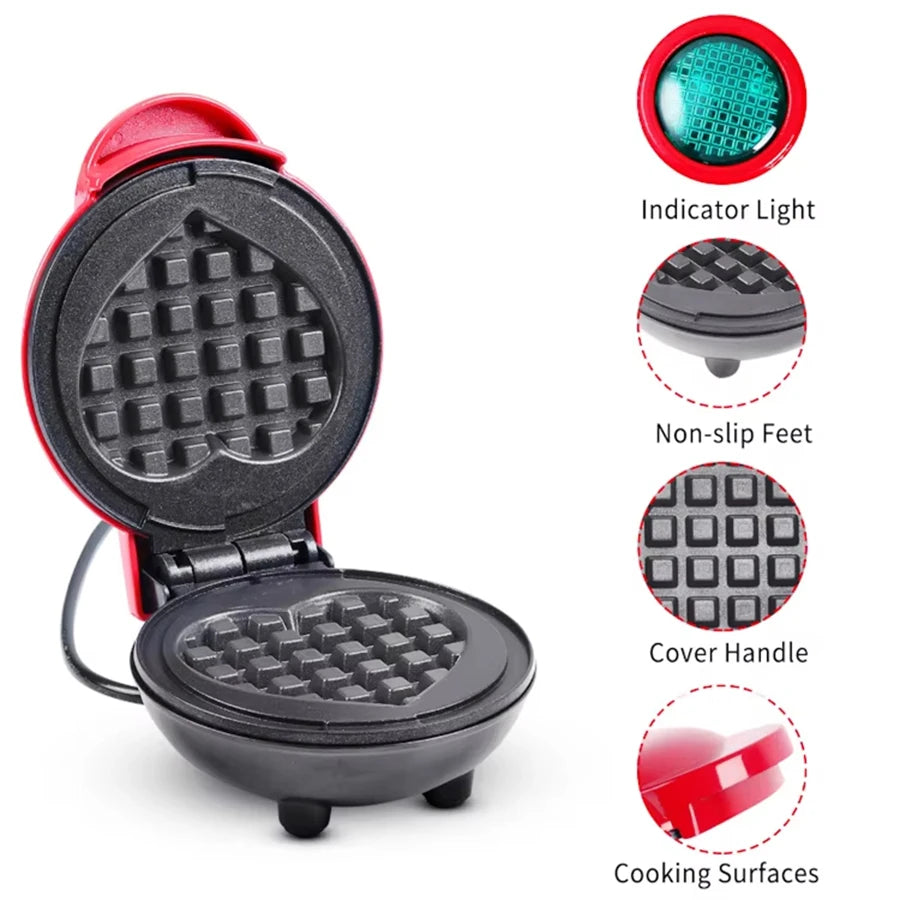 Una mini waflera portátil familiar con forma de corazón, una pequeña waflera con forma de corazón, para hacer waffles con forma de corazón y papas fritas con forma de corazón para el desayuno.