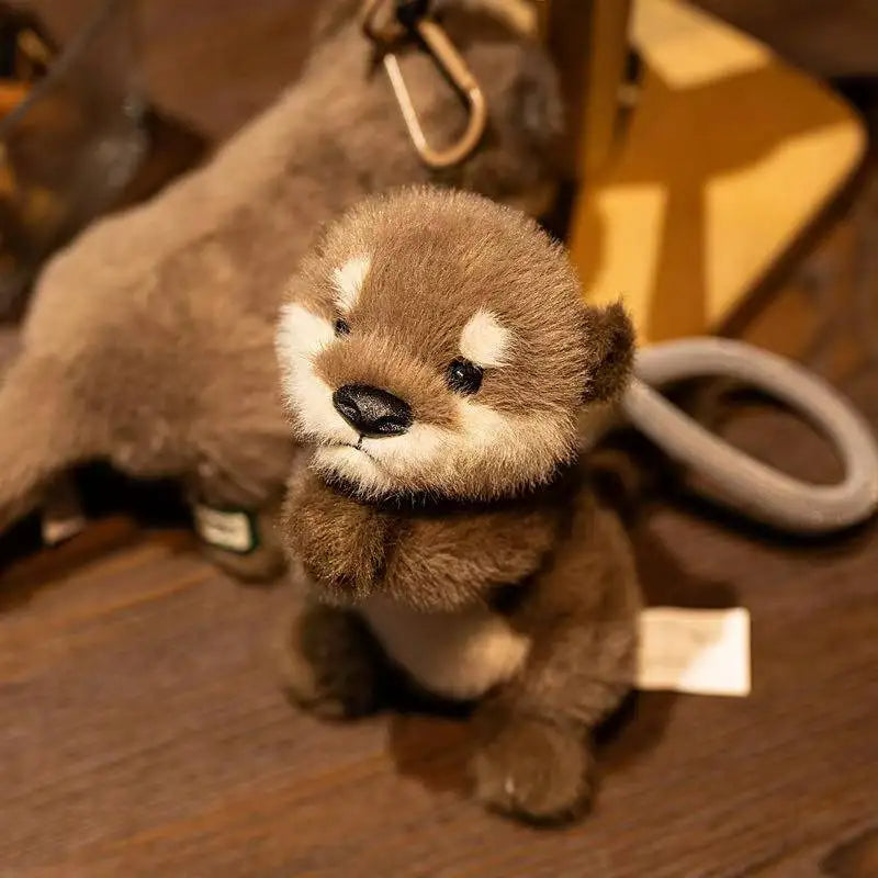 Lindo llavero de peluche de nutria, colgante de Animal de nutria de peluche realista, llavero de peluches suaves para decoración de bolso, regalos para niña