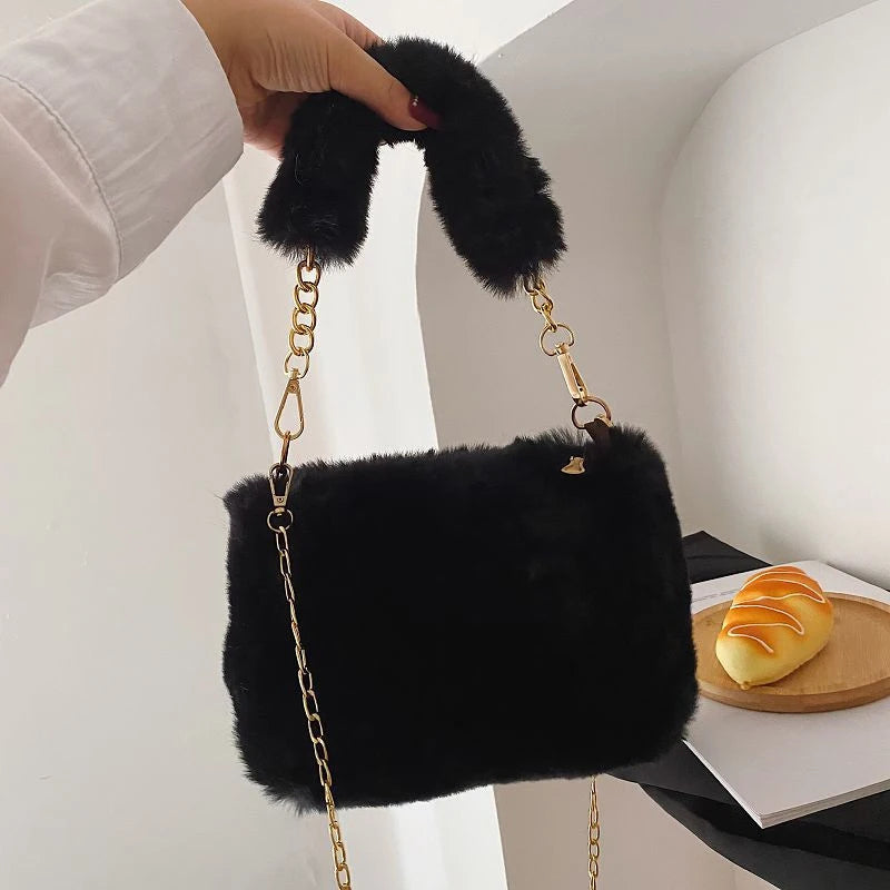 Bolso de mano de piel sintética de felpa para otoño e invierno, bandolera pequeña con cadena cuadrada, bolso de compras cálido y esponjoso a la moda