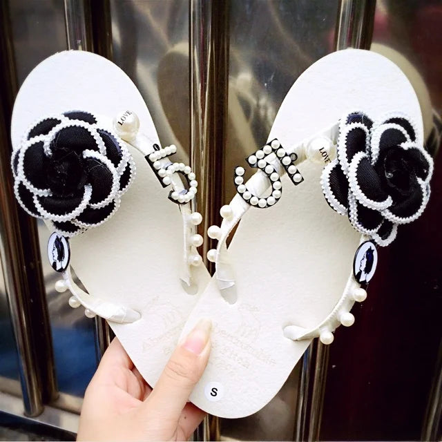 Sandalias Hechas a Mano con Suela Plana Antideslizante, Decoradas con Perlas, con Diseño de Flor de Camelia, Chanclas de Play...